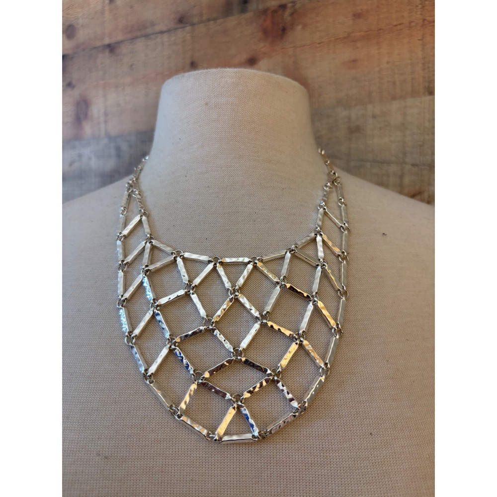 Juicy Couture Silver Hammered Geometric Lattice Bib Statement Necklace Crown